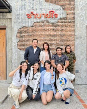 Tai Orathai Instagram - ขอบคุณพี่อั๋น และทีม ที่พาน้องๆศิลปิน : MY EYES มาร่วมโปรเจคดีๆ
อบอุ่นๆกับพี่ต่าย นะคะ เร็วๆนี้ ฝากทุกคนติดตามด้วยนะคะ

@myeyesofficial.th 
#myeyes 
#ต่ายอรทัย
#taiorathai