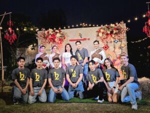 Tai Orathai Instagram - ขอบคุณทีมแดนซ์เซอร์ต่ายอรทัยโชว์ทุกคน ที่มารำบายศรีสวยๆในพิธีให้พี่ต่าย และพาทุกคนสนุกบนเวที ขอบคุณที่มาด้วยใจนะคะ

#พาแลงดอกหญ้าปี12
#ต่ายอรทัย
#taiorathai