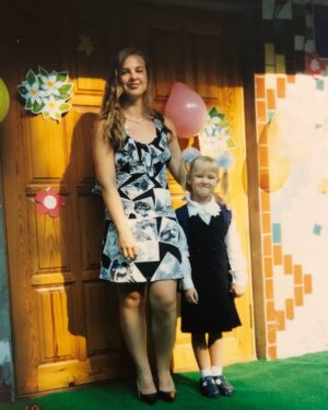 Taisiia-Oksana Shchuruk Instagram - [не] пішла в школу #bye #bye #bye

а ви?

#2004