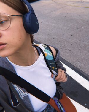 Taisiia-Oksana Shchuruk Instagram - 💜____🧡