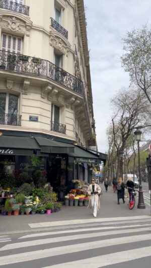 Tang Thanh Ha Instagram - Bonjour Paris 🤍