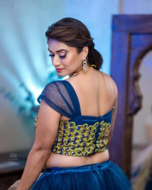 Tanisha Kuppanda Instagram - No one knows wat u actually feel 🥰 don’t tell them too 😜 if they are #real , they will know for sure 😉 by the way , here is the finale outfit 🙈 for all of you my sweet Instagram family ❤️

Outfit : @tieknot_fashions 
Jewellery: @nayrasbynethra 
MUA : @shilpapradeep__ @makeoverbyshilpa_ 
PC : @__ps_photography___ 
Location : @deep_breath_salon 

#tani #tanishakuppanda #kuppanda #Kuppanda’s #jewelry #benki #biggboss #biggboss10 #dodmame #ladyboss #akkabond #tieknot #fashion #insta #update #follow #exclusive #post #appus93kitchen #Kuppanda’s #production #house #revealing #soon #people #peacock #finale