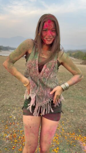 Tanu Rawat Instagram - Happy holi ❤️ 
#tanurawat33 #holi