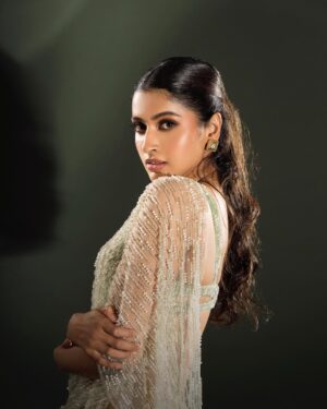 Tanya Ravichandran Instagram - A little shimmer, a little mystery, and a whole lot of confidence. ✨

Shot by @prachuprashanth ✨
Styled by @pooja.janag ✨
Makeup & Hair @salomirdiamond & Team ✨
Outfits  @jp_fashionhouse ✨
Accessories @kaadambari.thestore ✨
Styling Assist @apollo_agape | Team @viewsbymanig ✨