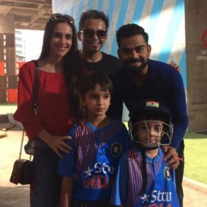 Tara Sharma Instagram - Come on @indiancricketteam 

@virat.kohli and us on a @bangbangmediacorp shoot #flashback pic… All the best to all the team for the #championstrophy And thank you and a few others from the team and other inspirational #sportsstars and others for being guests on #thetarasharmashow over the seasons So inspiring so grateful  All episodes on our YouTube channel link in bio #indvsnz 🇮🇳❤️🧿