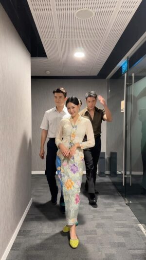 Tasha Low Instagram - three hearts, one love story 

who will make it to the end?

#小娘惹之翡翠山 #EmeraldHill