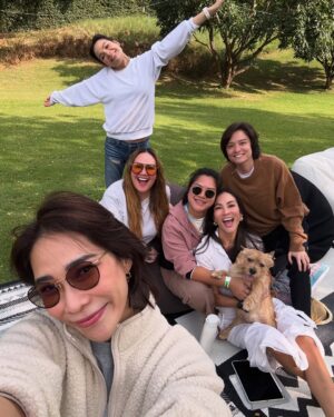 Tata Young Instagram - คิดถึงทุกคนเบยยย @chermarn @gemmo @ninv @mandychalatsaya miss you girls! สนุกมาก! อากาศดีมาก! หัวเราะเยอะมากๆๆ Thank You So Much to the Beautiful Host @paipie ♥️