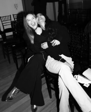 Tata Young Instagram - so proud of you…love you @vvonsugunnasil 🩶