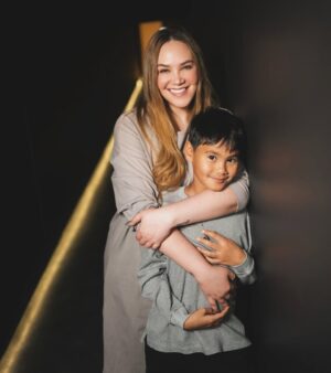 Tata Young Instagram - Happy 9th Birthday Ray… #rayturns9 🩵 #PiiRay
.
@dramakingphoto