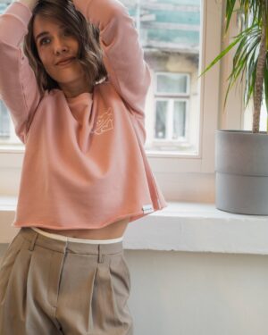 Tereza Ramba Instagram - Chceme vám říct, že láska je a láska bude!
Od teď máte 14 % slevu, protože Valentýn, na vše na www.laskaje.cz a nově, absolutně poprvé i na Jas www.jas.care
Akce je platná do půlnoci 14.2. 🩶
Kód: Láskabude