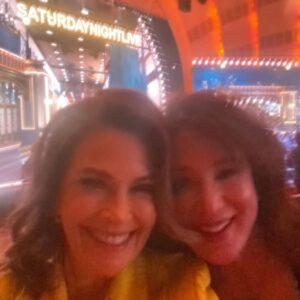 Teri Hatcher Instagram - Such a joy and honor to attend the Saturday Night Live’s legacy of music homecoming @radiocitymusichall It’s just wild that I got to be a tiny part of this history way back when. In homage to my chartreuse 90’s monologue suit I went with this @sandraweilstudio & @alevimilano  Thanks @sixtenpr @elenamiglino @brianmagallones #sofun #concerts @nbcsnl  @peacock