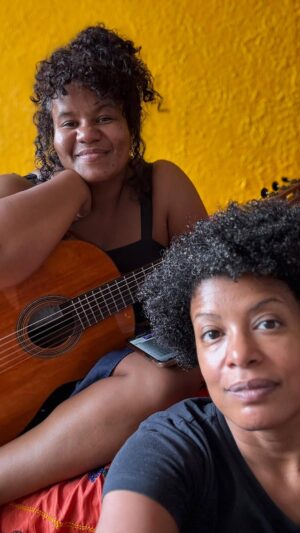 Thalma de Freitas Instagram - As vezes é melhor deixar pra lá, não é mesmo? 
Quem sabe no futuro? 

Futuros amantes (Chico Buarque)

#thalmaeheloise