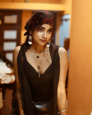 Thamizh Selvi Instagram - Hippie but cute 👾
PC: @athiban_krishna