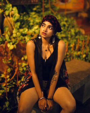 Thamizh Selvi Instagram - Hippie but cute 👾
PC: @athiban_krishna