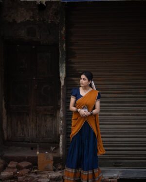 Thanuja Puttaswamy Instagram - Mekosam 🫶🏻
.
.
.
.
.
.
.
.
.
.

Video: @lifestories_bypraneeth 
Outfit: @aarushireddylabel 
Hairstyle: @hairstylistsaii