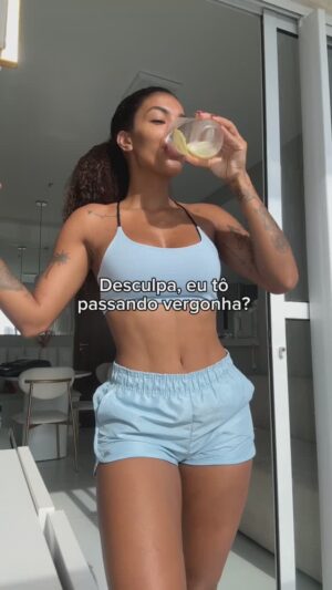 Thauny Raquel Instagram - Ta bom então, passa no débito 💳

#pov #motivacao #viral #vidafitness