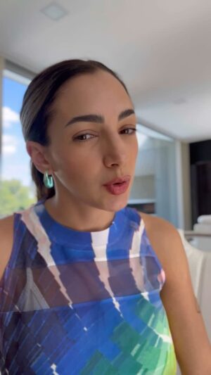 Thelma Fardin Instagram - Como no se te parte el corazón? 

- Cuando dicen que no terminé el secundario, quieren decir que lo terminé con 9,33 de promedio en el analítico y estudio Derecho.
- Cuando dicen que me compré un depto de 500 mil dólares con la del Estado, quieren decir que soy monotributusta y que no respondo a ningún partido.
- Cuando dicen que le cagué la vida a un tipo, lo que quieren decir es que lo denuncié en la Justicia por abuso sexual y lo condenaron.

QUE VIVA LA LIBERTAD, POSTA.

El sábado en las calles 🏳️‍🌈💜