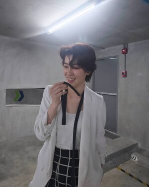 Thikamporn Ritta-apinan Instagram - หลังจากไลฟ์มาราธอน นอนดึกมาทั้งวีค .. 
ขอพักเสียง 2 วันจ้า 😉