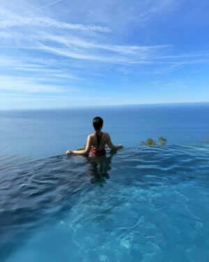 Tina Guo Instagram - 🍃 “Your purpose in life is to find your purpose and give your whole heart and soul to it”
― Buddha