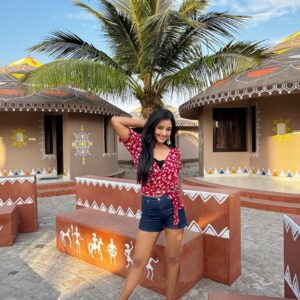 Actress Tina Philip HD Photos and Wallpapers March 2025