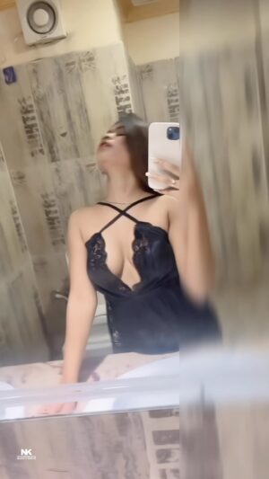Tithi Ghosh Instagram - 👀🖤

#tithighosh #blacklover #reels #instagram #shoot #promotion #viralreels #viralvideo