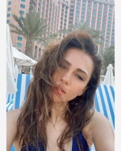Actress Tooba Siddiqui HD Photos and Wallpapers July 2022
