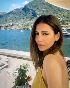 Tooba Siddiqui Instagram - Little sun doesn’t hurt anybody 😎🥰