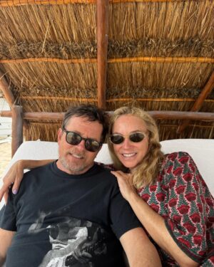 Tracy Pollan Instagram - Happy Valentine’s Day my love, will you please be mine? ❤️❤️❤️