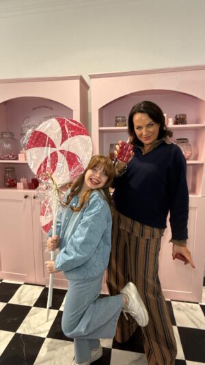 Triona McCarthy Instagram - The sweetest moment when @conorofarrellll gifted Mini her very own Sabrina Carpenter fragrance at the launch this week.🍬🍭 
We got to try all 3 but Sweet Tooth-the pink one was her favourite as it captures the joy of indulgence with its sugary notes. 🍬💫 
Caramel – the beige bottle is richer & warmer scent with a surprising citrus hit🍂🍮 while Cherry Baby – in the burgundy bottle is a bolder -maybe older aroma, fruity with a floral finish🍒❤️ 
Press Invite
#sweettoothperfume #sabrinacarpenterfragrance