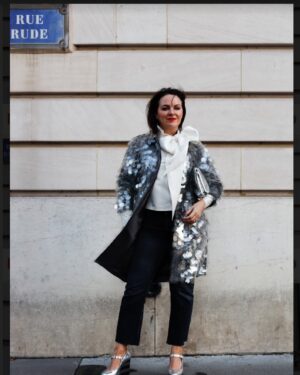 Triona McCarthy Instagram - Better late than never, I suppose, but I’m finally shouting about my Gossies nomination for Most Stylish Lady on the last day of voting! 🤭
I’ve spent my life being fashionably late ⏰ — starting a family in my forties, freelancing in my fifties so at this rate I’m definitely doing a Demi & going for gold in my sixties!! 🎬💖 
If you’re feeling the love & want to support this late bloomer, hit the link in my bio or check my stories! ❤️Thank you for being part of this journey! 

FYI I’m delighted I’m wearing Irish @aoife_ireland & vintage @prada & really old high street jeans & @spanx & @depop shoes in the pic they picked for my nomination as that’s exactly how I like to mix it all up!
#FashionablyLate