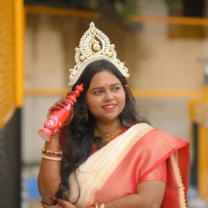 Triparna Bandyopadhyay Instagram - Briddhi 🥰 
One of the most essential ritual of any Bengali marriage. Had a dreamy day and this part of my wedding is closest to my heart ❤️
#bt #bishchalatriplene #wedding2024 #bettertogether #bridhi #briddhi