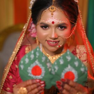 Triparna Bandyopadhyay Instagram - My fairytale! ❤️ 
#bt #bishchalatriplene #wedding2024 #bettertogether #shaadiscenes #wedding2024 #biye2024