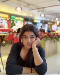 Actress Triparna Dey HD Photos and Wallpapers April 2025