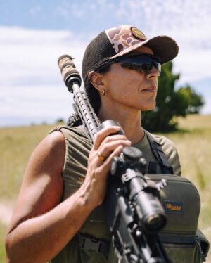 Tulsi Gabbard Instagram - CONFIRMED:  The US Senate has officially confirmed Tulsi Gabbard as the Director of National Intelligence.

We couldn’t be more proud to call @tulsigabbard a close friend and hero to the brand. 

MKC’s @joshsmithknives had the honor of being there today when she was sworn in at the White House.