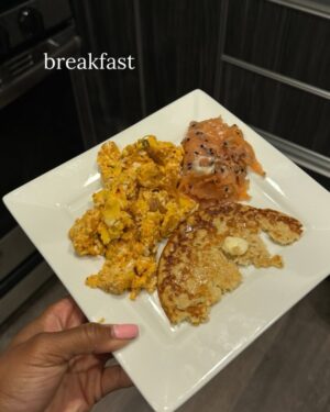 Tyla Gomez Instagram - what I’ve been eating lately 💕 #whatieat #whatieatinaday #highproteinlowcarb #healthyeating #weightloss