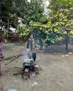 Umme Ahmed Shishir Instagram - When in shoshur Bari it’s a picnic and my signature beef curry 🍽