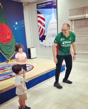 Umme Ahmed Shishir Instagram - It was great meeting USA ambassador to Bangladesh peter Haas! Very well spent afternoon playing both cricket and baseball the challenge between the ambassador and Shakib was definitely a sight to behold. Thank you for having us truly humbled by the hospitality!