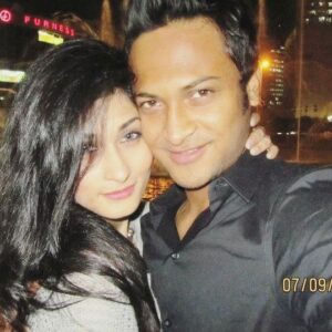 Umme Ahmed Shishir Instagram - This picture is very special to me because 11 years ago that was the day we both realised we couldn’t live apart something needed to be done and there, my forever asked me to be his forever! We passed 10 years of our marriage Alhamdulillah and I still see and feel the same person I met 11 years ago. We have 3 beautiful kids which are the biggest blessings of our lives and life couldn’t get any better! I love every bit of us, here’s to our 10th and many more ❤️