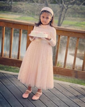 Umme Ahmed Shishir Instagram - Happy 6th Birthday to my biggest star, my shining princess. I love you with all my heart even when you sneak in all those cookies before bedtime my little snuggle bug 😘 ❤️🎉 @alayna_1508 Masha Allah Alhamdulillah