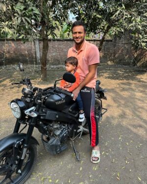 Umme Ahmed Shishir Instagram - When in shoshur Bari it’s a picnic and my signature beef curry 🍽