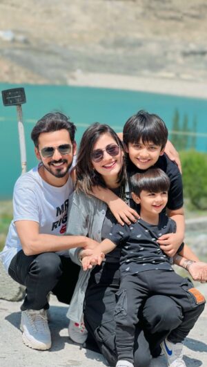 Uroosa Qureshi Instagram - My 3 Boys 🥰
Romaan ki acting check karo 😂
MashaALLAH ❤️