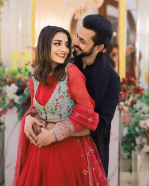 Uroosa Qureshi Instagram - Happy Birthday to My most beautiful & dutiful Begum ❤️ Meri Lailaaa

PR @aniqaspr.official 
Wearing @minakashifofficial 
Wearing @republicbyomarfarooq 
📸 @weddingsbysalman