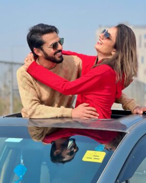 Uroosa Qureshi Instagram - 9 beautiful years ❤️ 
Happy Anniversary (14th February)
ALHAMDULILLAH 🙏🏻