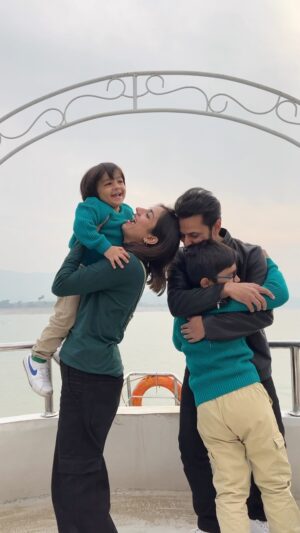 Uroosa Qureshi Instagram - Main kese na shukar ada karon apne RAB ka ❤️
ALHAMDULILLAH 🙏🏻