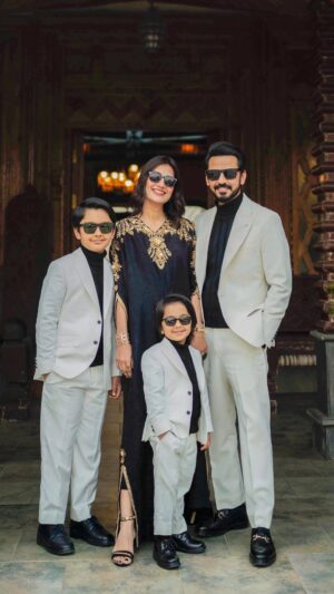 Uroosa Qureshi Instagram - Treat your Woman like a Queen 
TRUST ME She will make you feel like a King
& raise your Sons like a Prince 
ALHAMDULILLAH 🙏🏻

Idea & Edited by ME on my favourite song ❤️
Videography @adil_bajwa_ 
Uroosa Dress @minakashifofficial 
Kids suits @gemgarments (PR @aniqaspr.official)