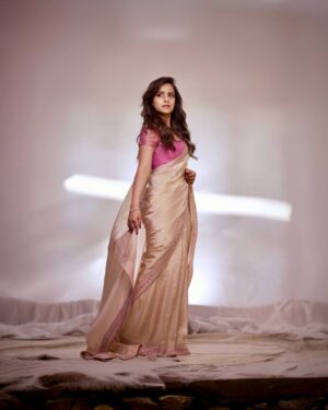 Vaishnavi Chaitanya Instagram - 🌸🌸✨✨
.
.
.
Assist by @_being_mini_ 
Saree @issadesignerstudio 
Jewel @nakodajewellers.nnj
Makeup @makeupbysiva 
Hair @hairbyvenky 
Shot by @chinthuu_kliicks 
Outreach @kudipudivijaykumar97 
.
.
.
#fashion #traditional #saree #love