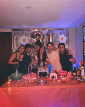 Valeria Emiliani Instagram - Los 31 más celebrados! G R A C I A S 💝 (Los que no salieron en las fotos la estaban pasando tan bueno que se nos olvidó 🤪)