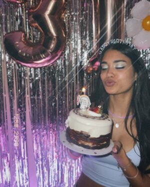 Valeria Emiliani Instagram - Los 31 más celebrados! G R A C I A S 💝 (Los que no salieron en las fotos la estaban pasando tan bueno que se nos olvidó 🤪)