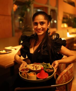 Vandana Sajnani Instagram - Hosted the beautiful launch of the spectacular @bayroutedining ❤️.
An experience of the finest Turkish and Lebanese food , clearly the best in the country. The interiors and the decor along with the lighting takes you back to a beautiful old world Mediterranean charm ❤️.
The food is a gastronomical delight with the most healthiest options one could imagine. 
The lovely evening was attended by so many lovely people and each one had personally shared their memorable experience. The live music set the perfect ambience . It was truly a perfect day ‘Womens day’ where my dear @jaspinder_narula ji the amazing singer who recently won the Padmashri award , impromptu sang a few songs for us, joined in by @shwetapandit7 who too sang a couple of songs in her lovely voice  from the olden golden era. 
Sometimes an evening just flows towards perfection. 
And this was one of it ❤️.
And now Bayroute is at the hub NESCO in goregaon .. So all you lovely suburbanites what u waiting for 💝.
Go book a table soon and soak in the vibe . .
Thankyou all who came even on the busiest day in the city with tons of events lined up. Means a lot ❤️.
Big hug.. 
In this post - 
@iridhidogra you looked stunning n I’m so glad u and ur family enjoyed it❤️.
My stunning friend  @urvashiamrrahs , my darling @lostboyjourney , the beautiful people  @barkhasengupta @omkarkapoor @ashishsharma02 @rohitkverma @anupamavarmaofficial @hunarhale @tanya_satish @rajivroda @priyankaramsay @umeshpherwani @rinka_2610 @kavittasinghrana , Rakesh and Tanya Kothari , @surbhishweta @winnie1686 and Ofcourse my family @rajesh_khattar @madhusajnani @kabirluthria @dineshsajnani ❤️.
.
.📸 @_rahul_dyno