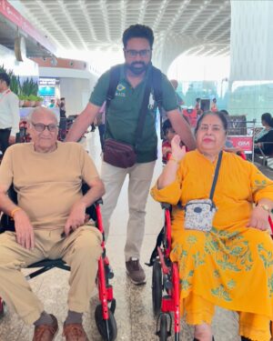 Vandana Sajnani Instagram - Plan made by @yuvaankhattar ❤️
To take his parents and grand parents n his Maamu for a trip to #Goa .. 4 days of itenary chalked out by him ❤️.
#Staytuned in the stories and the posts :) .. You can check out the stories :) 
3 different gorgeous properties ! 
#Goavibes #Goalife #goabeach #sun #Sand #beach #familytrip #sunsets 
#Babytraveler #babyblogger #Traveler